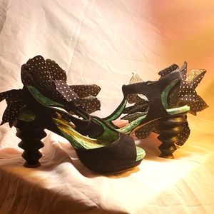 Irregular Choice Corky heeled pump